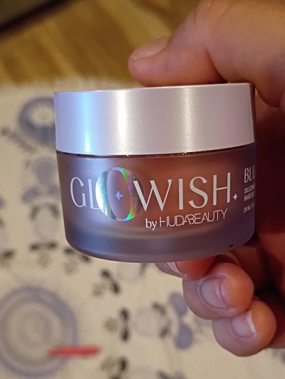 Huda Beauty Glowish Blur Jam New